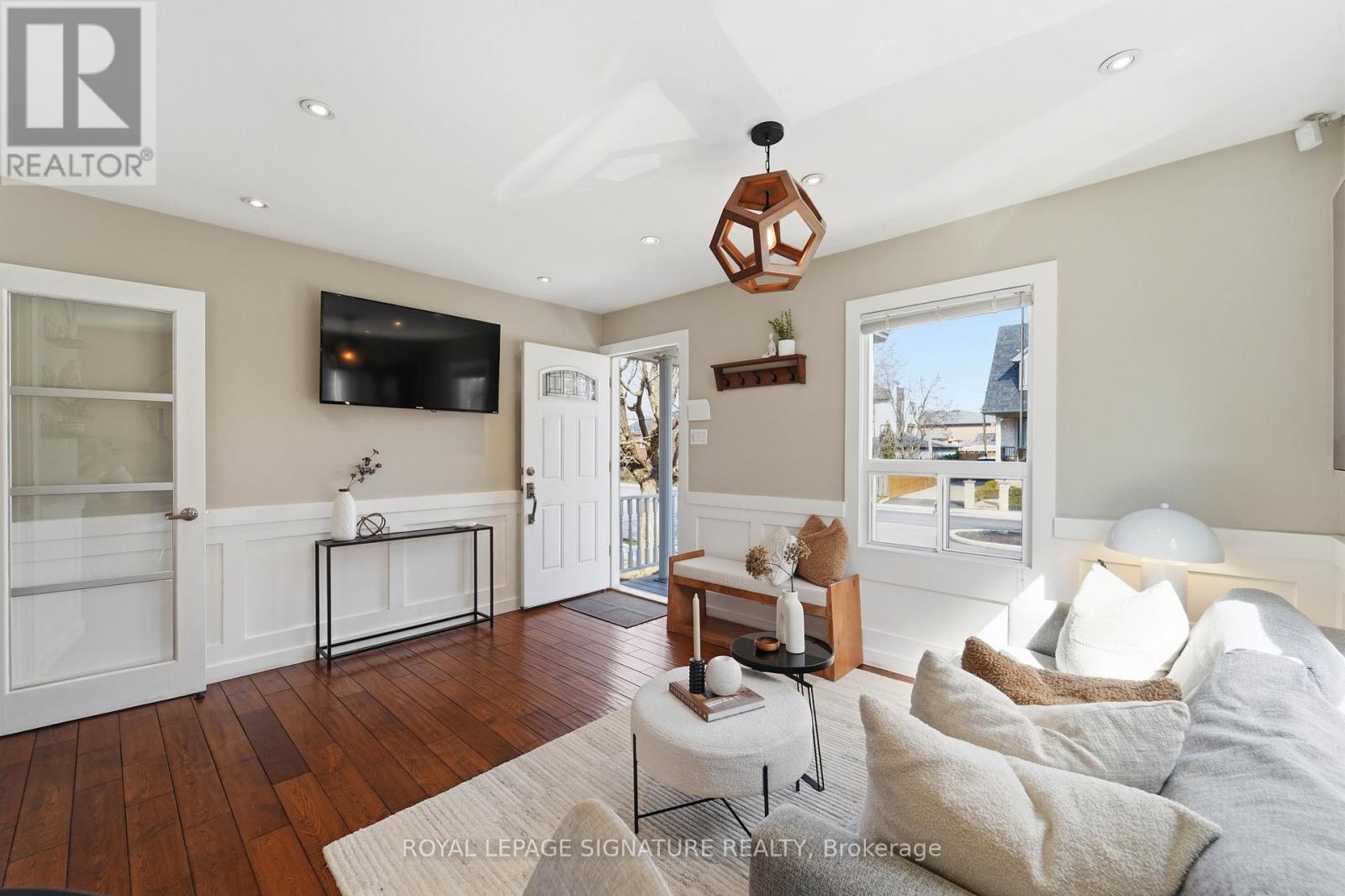 33 COCHRANE DRIVE W, Toronto (Stonegate-Queensway), Ontario, M8Z3Z4 — Photo 7