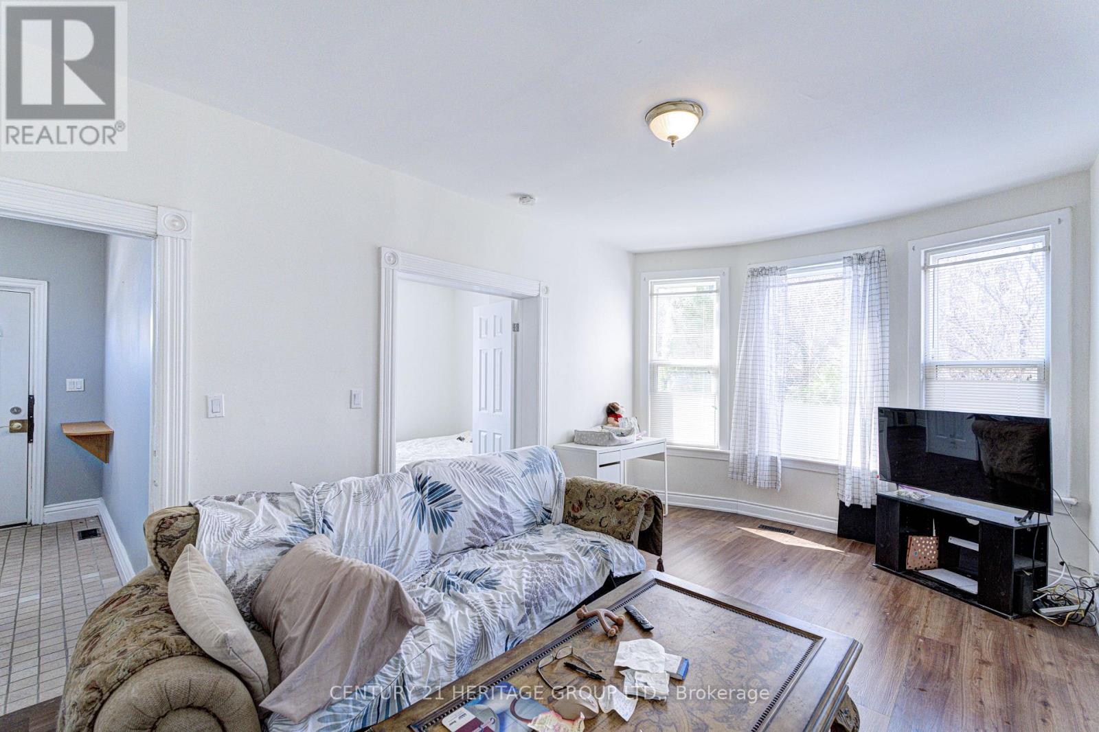 243 GIBSON AVENUE, Hamilton (Gibson), Ontario, L8L6K3 — Photo 4