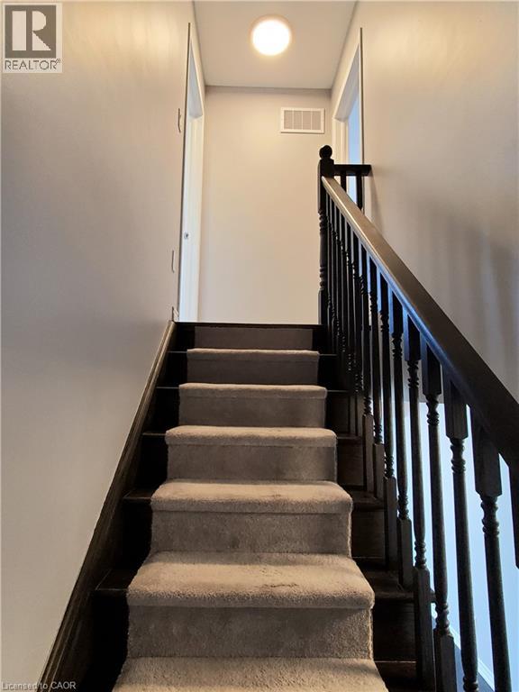 124 DAYLILY Lane, Kitchener, Ontario, N2R0L7 — Photo 4