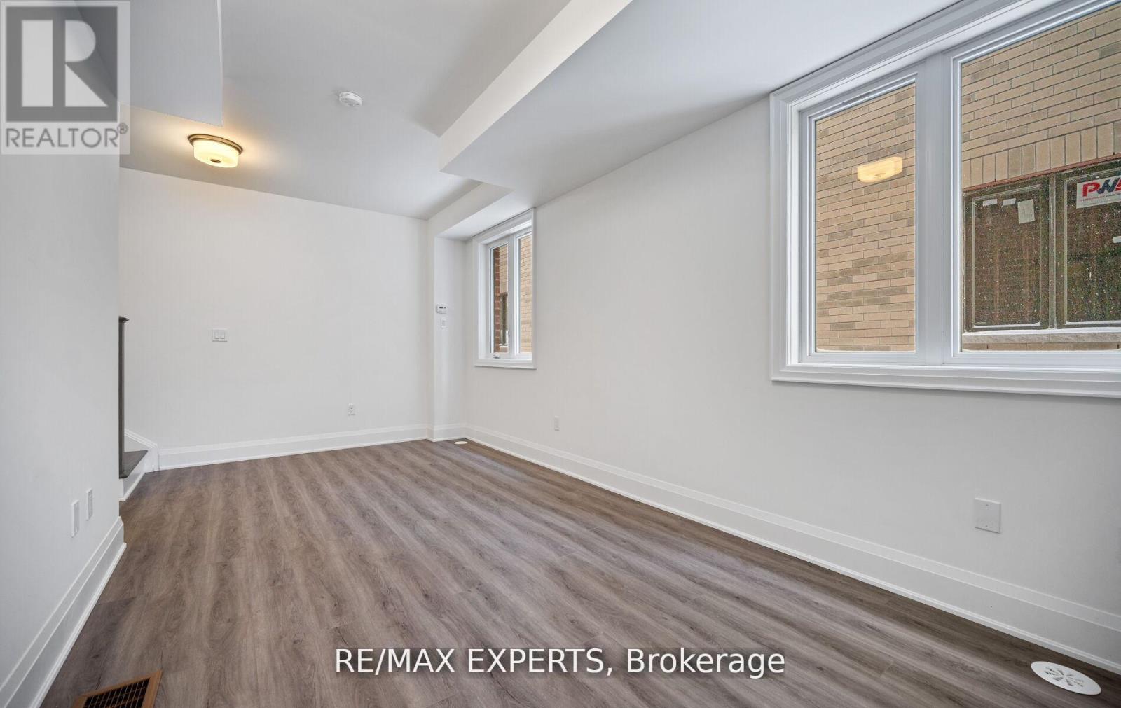 3304 AZAM WAY, Oakville (GO Glenorchy), Ontario, L6M4K1 — Photo 4