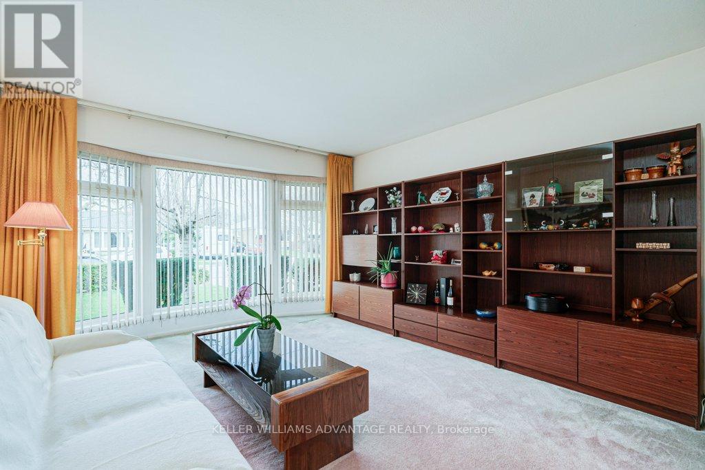1188 WESTERDAM ROAD, Mississauga (Applewood), Ontario, L4Y2H4 — Photo 4