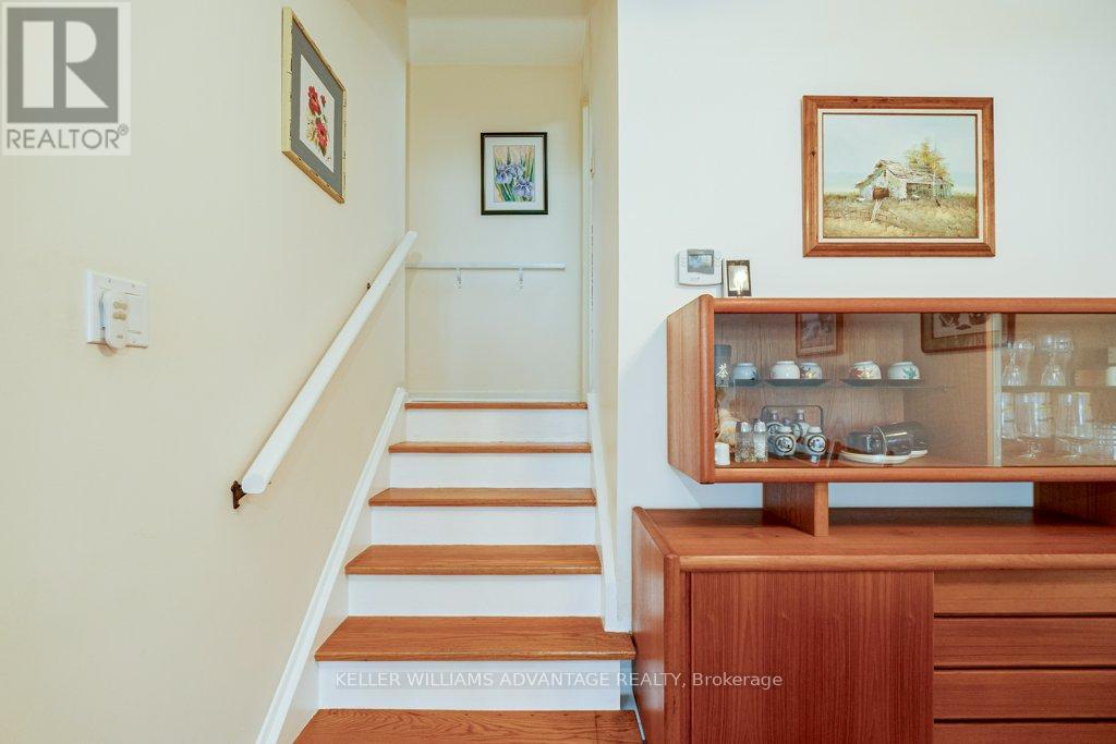 1188 WESTERDAM ROAD, Mississauga (Applewood), Ontario, L4Y2H4 — Photo 8