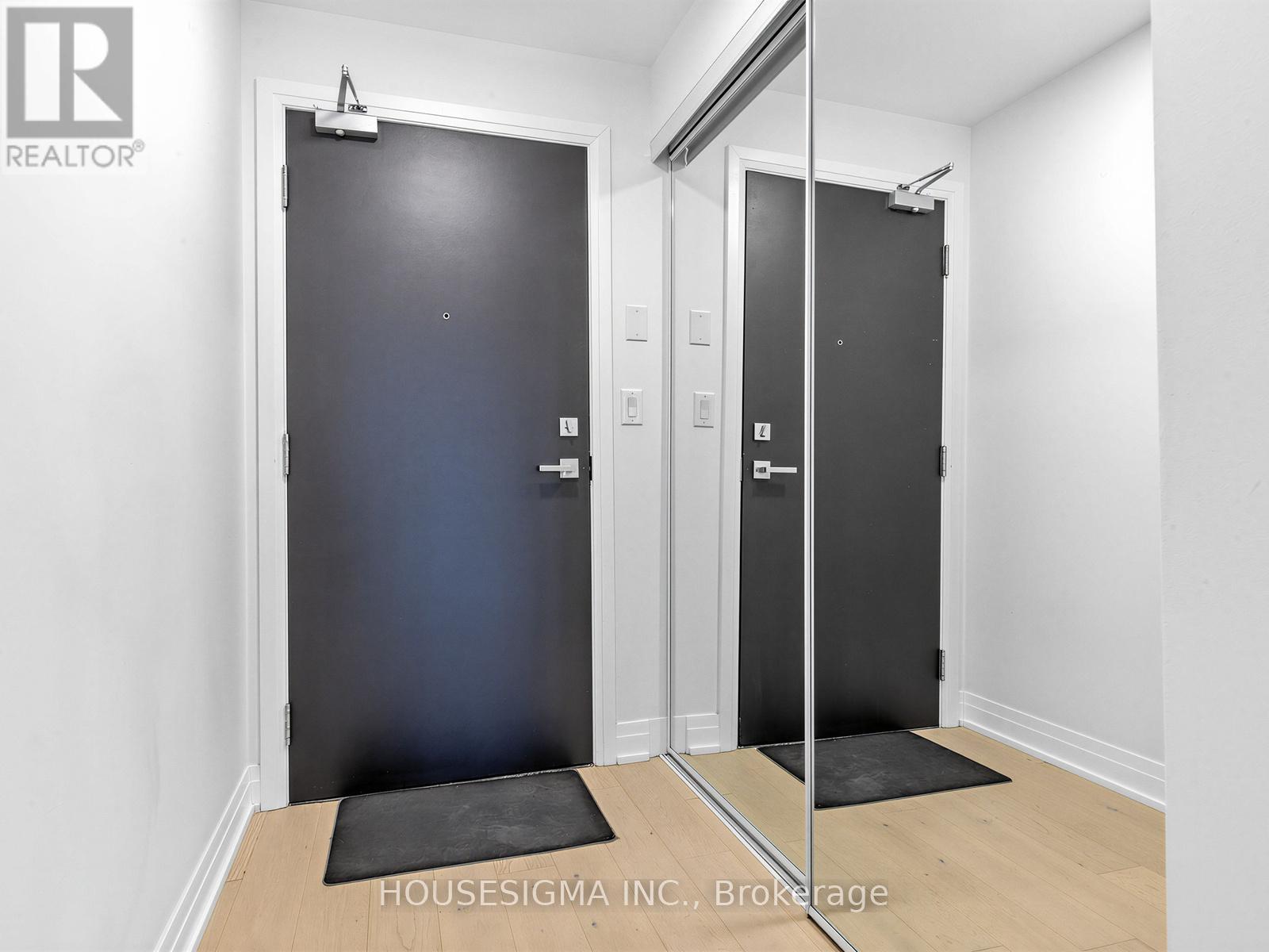 215 - 430 RONCESVALLES AVENUE, Toronto (High Park-Swansea), Ontario, M6R0A6 — Photo 4