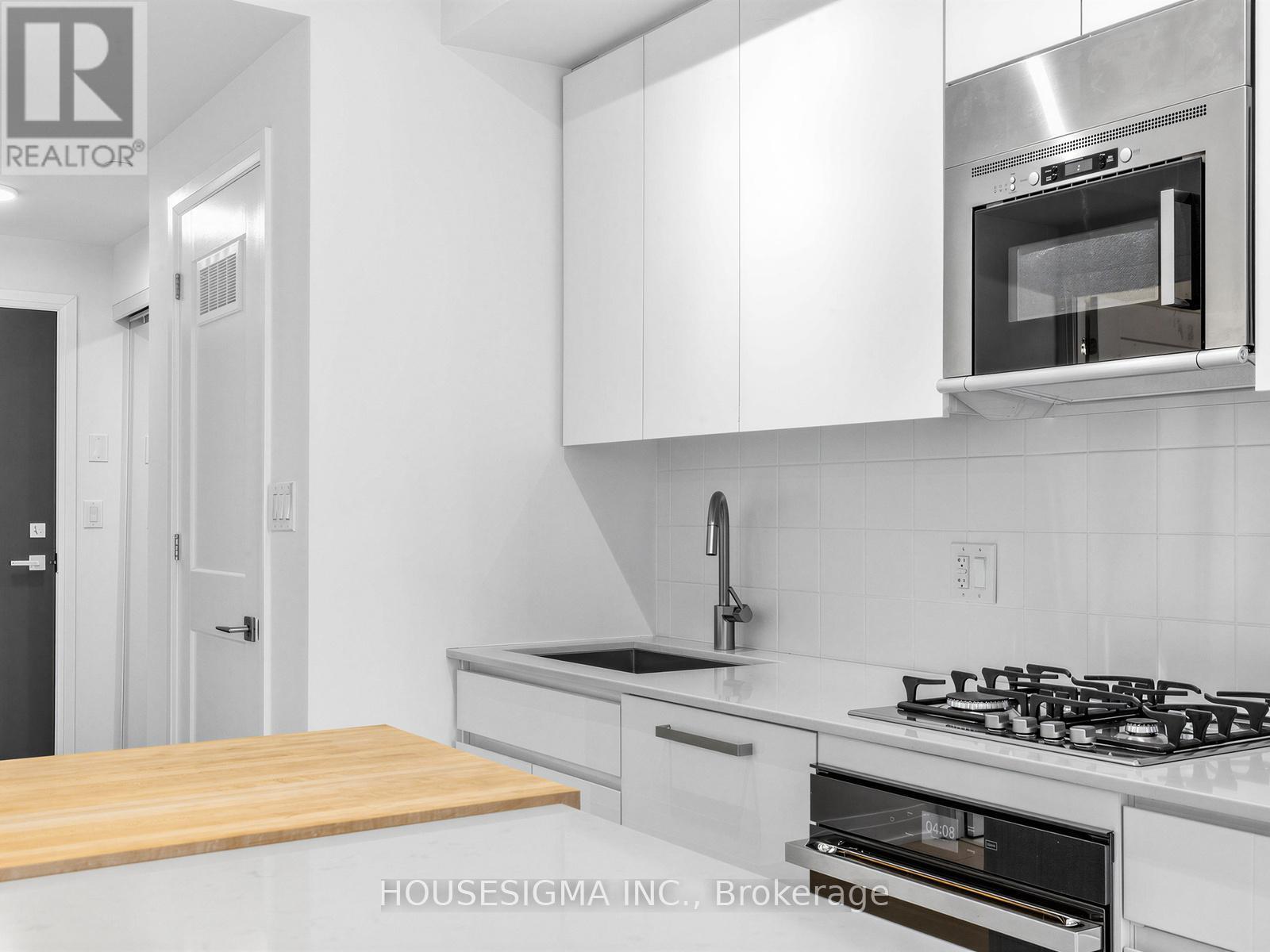 215 - 430 RONCESVALLES AVENUE, Toronto (High Park-Swansea), Ontario, M6R0A6 — Photo 9