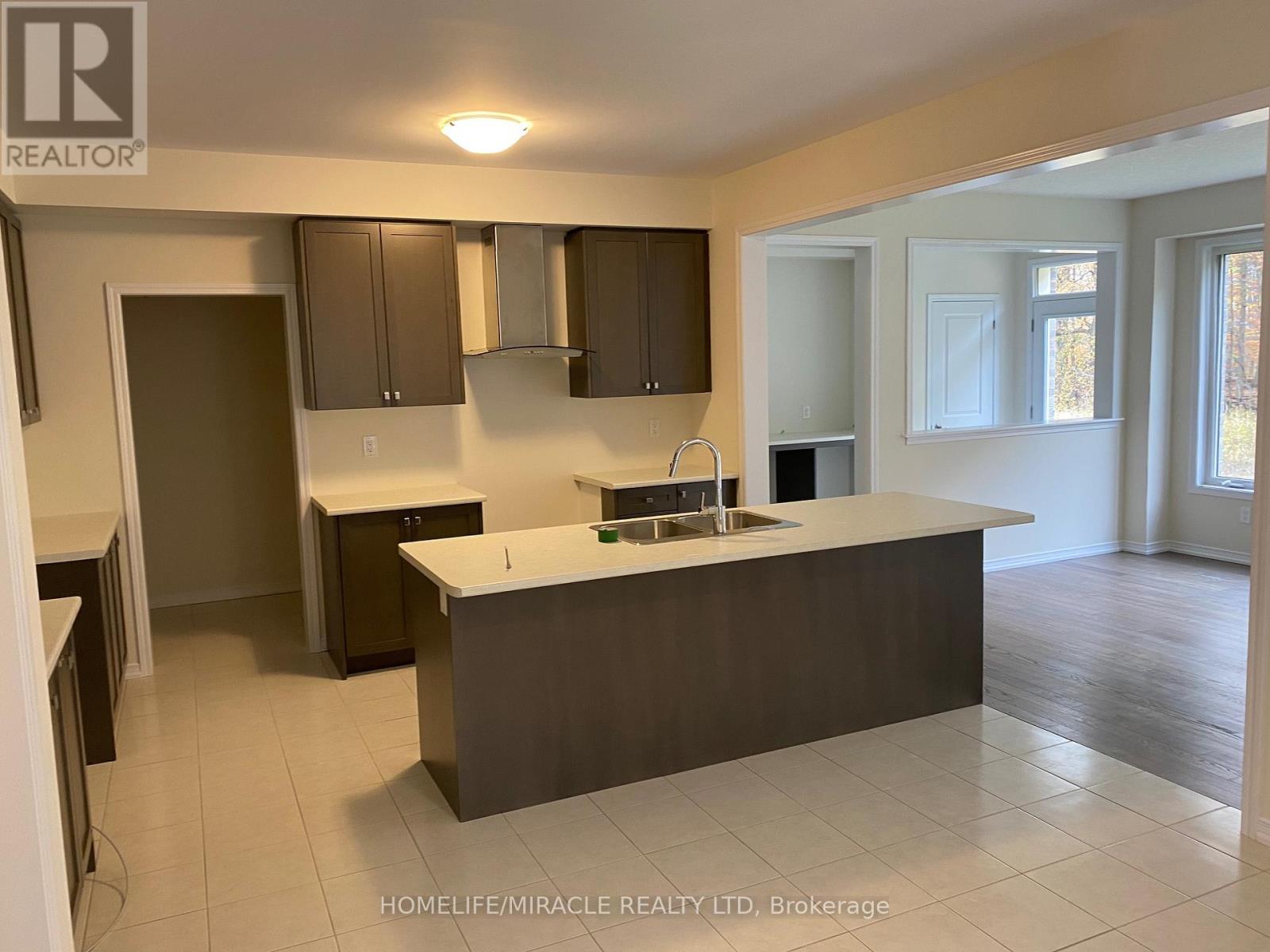 8731 CHICKORY TRAIL N, Niagara Falls (Brown), Ontario, L2H2Y6 — Photo 5