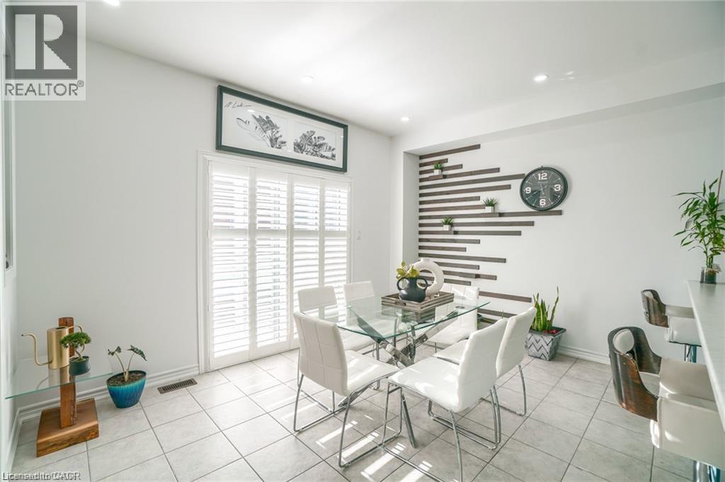 318 WALLACE Street, Dufferin, Ontario, L9V2S2 — Photo 11
