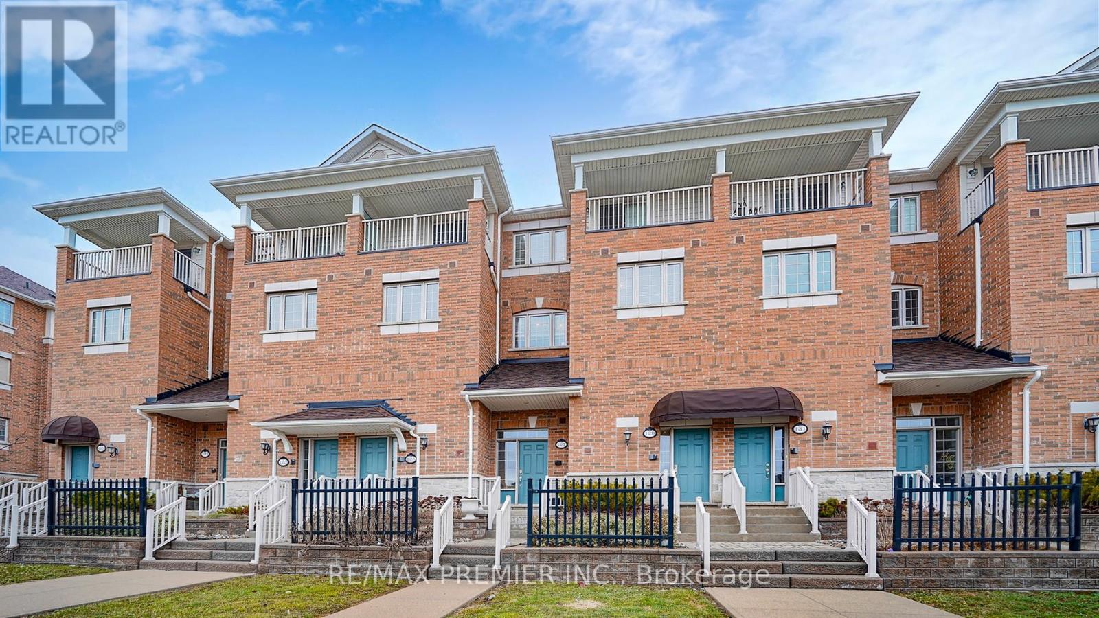 1 - 127 SILVERWOOD AVENUE, Richmond Hill (Devonsleigh), Ontario, L4S0G3 — Photo 4