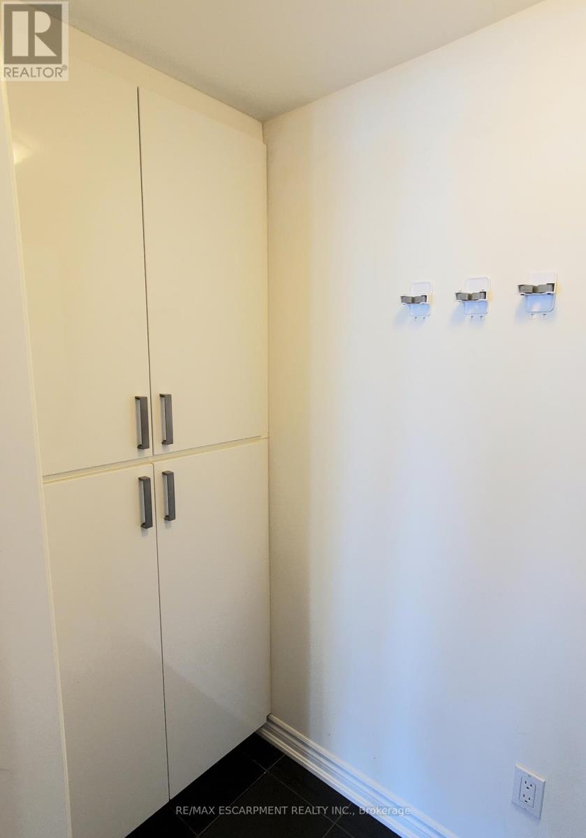 124 DAYLILY LANE, Kitchener, Ontario, N2R0L7 — Photo 5