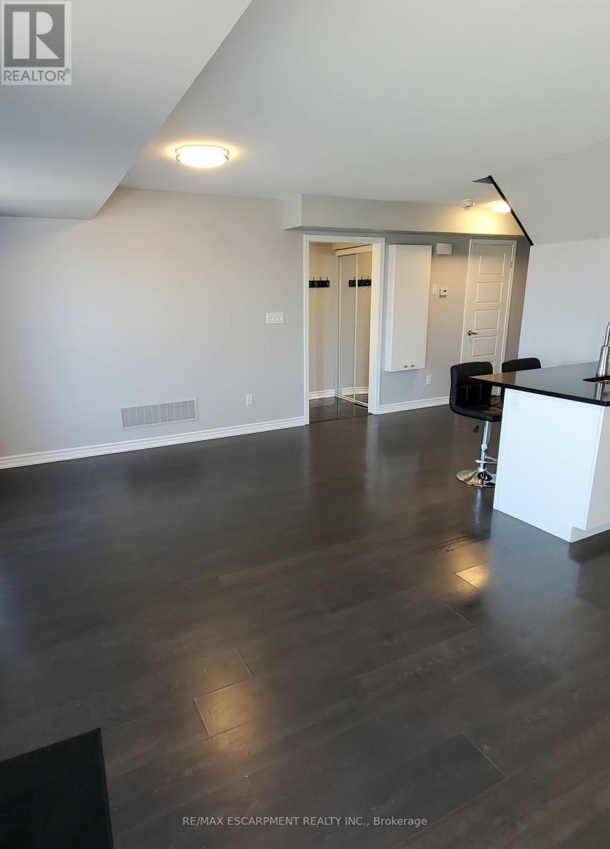 124 DAYLILY LANE, Kitchener, Ontario, N2R0L7 — Photo 7