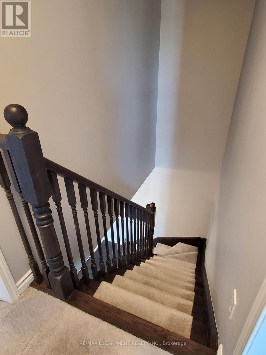 124 DAYLILY LANE, Kitchener, Ontario, N2R0L7 — Photo 8