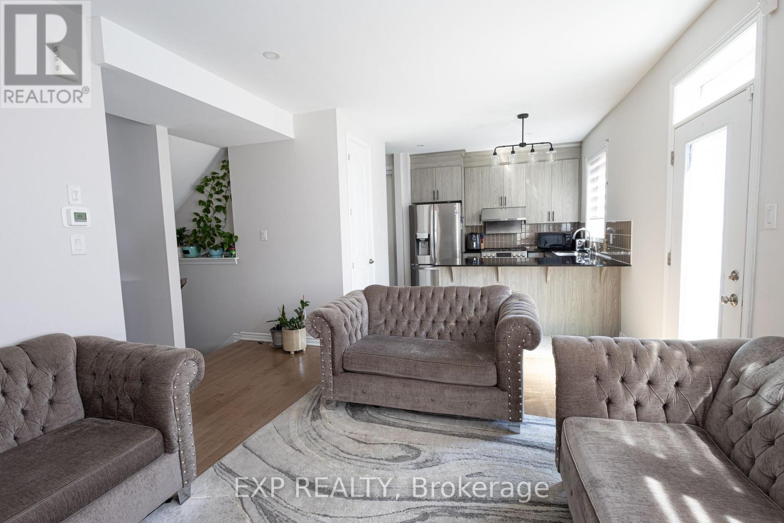 1008 CARDEN LANE, Ottawa, Ontario, K1W0N3 — Photo 8