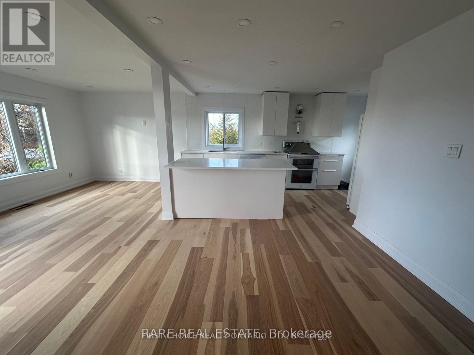 3217 NAVAN ROAD, Ottawa, Ontario, K1W0K7 — Photo 2