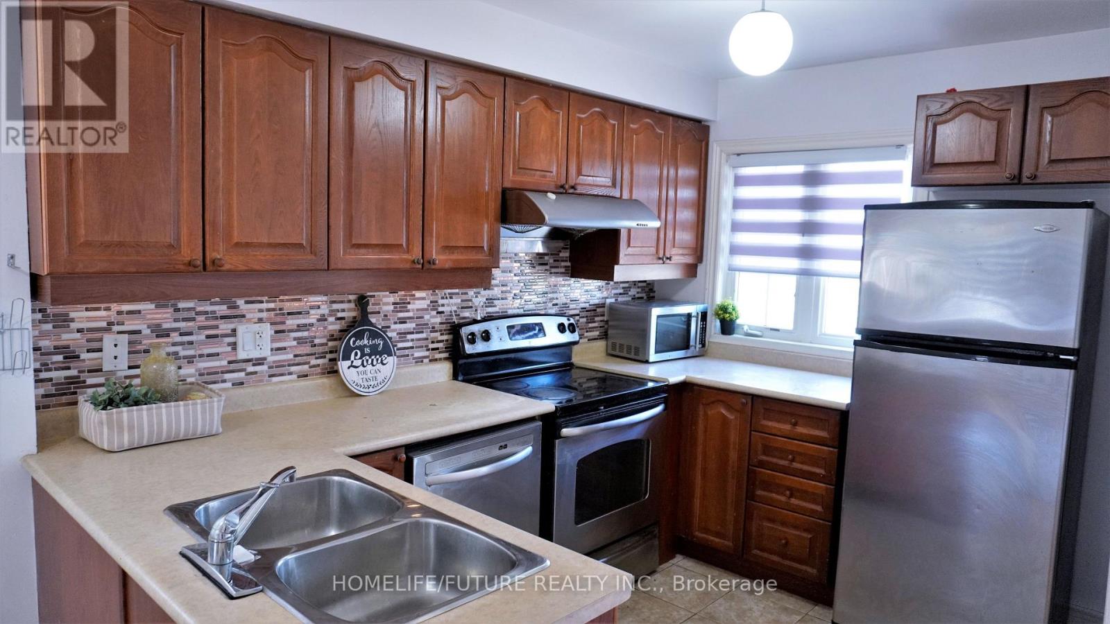 29 POLARLIGHTS WAY, Toronto (Rouge), Ontario, M1X1Z4 — Photo 7