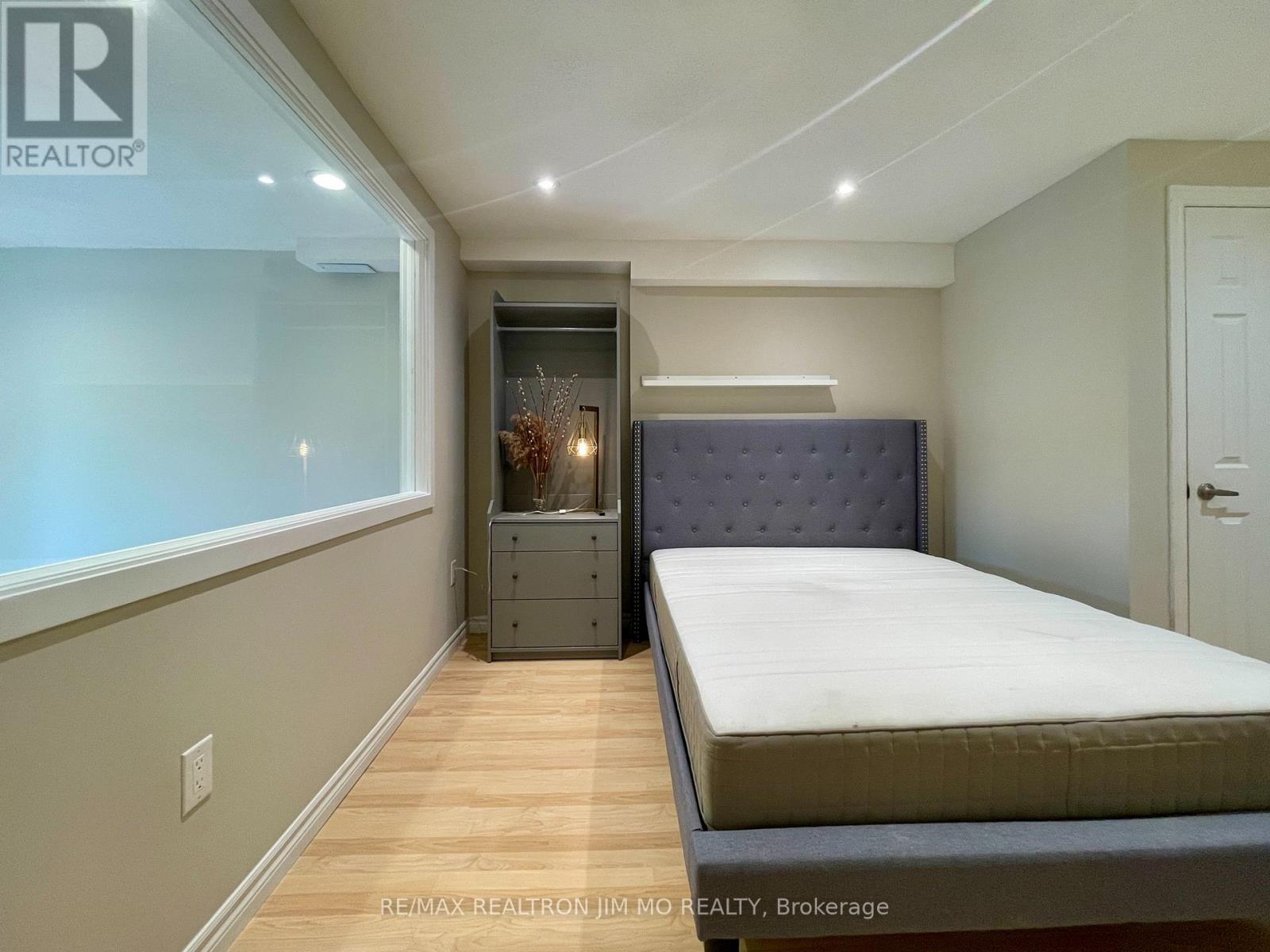 LOWER - 5555 LOCKENGATE COURT, Mississauga (Hurontario), Ontario, L5R3M8 — Photo 10