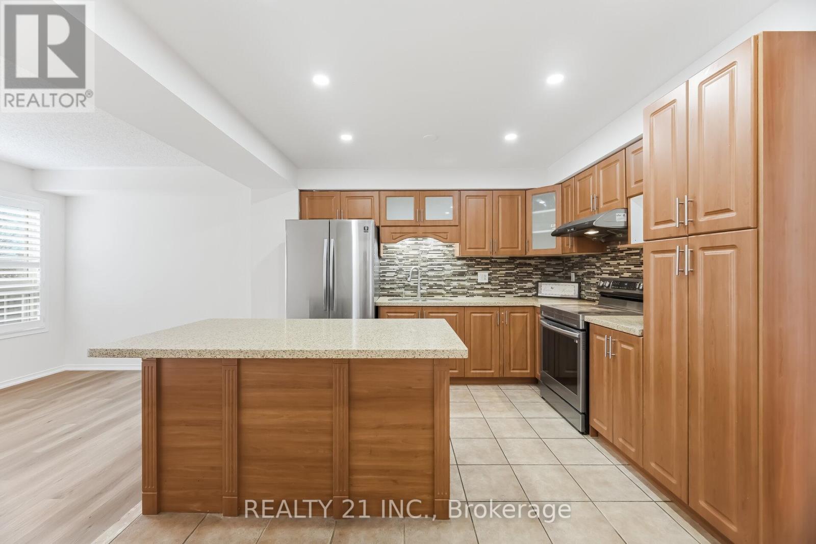 76 SWEET CLOVER CRESCENT, Brampton (Sandringham-Wellington), Ontario, L6R2Z9 — Photo 11