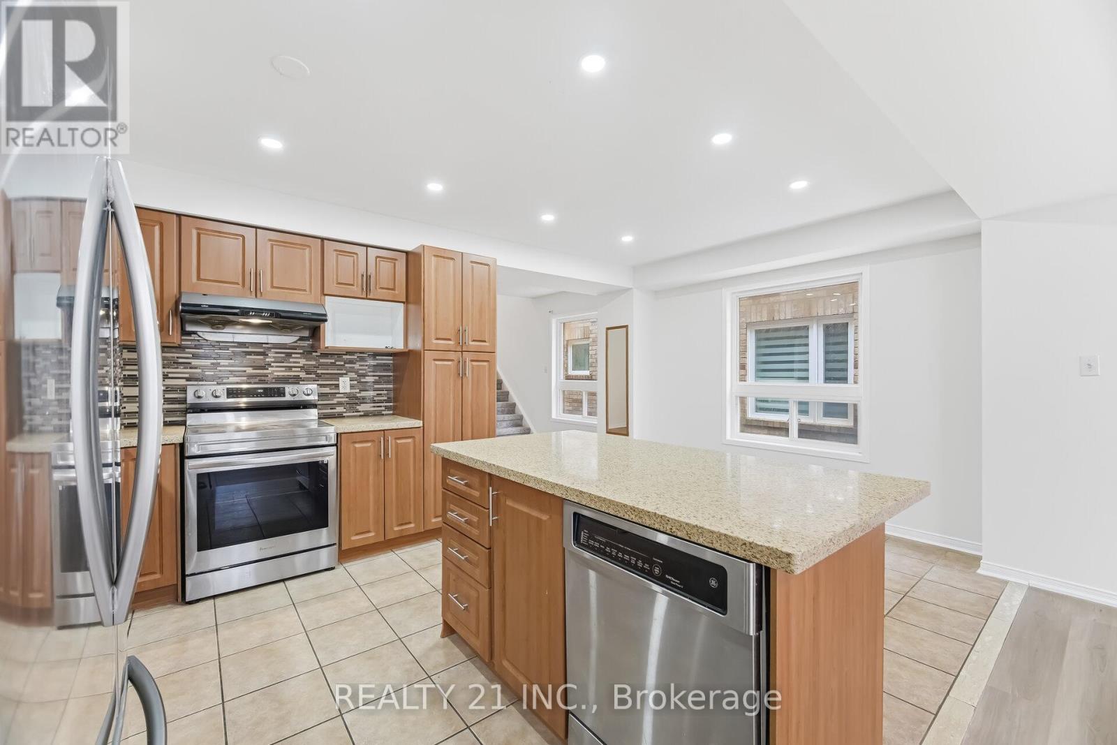 76 SWEET CLOVER CRESCENT, Brampton (Sandringham-Wellington), Ontario, L6R2Z9 — Photo 13