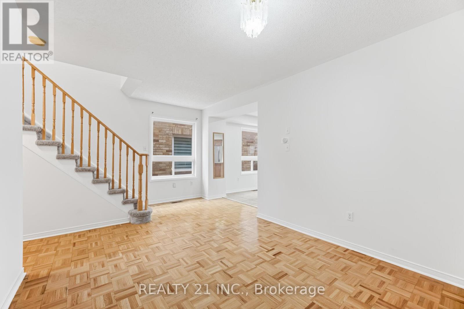 76 SWEET CLOVER CRESCENT, Brampton (Sandringham-Wellington), Ontario, L6R2Z9 — Photo 8