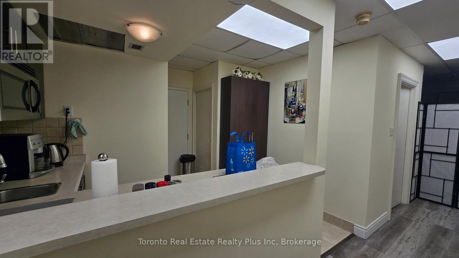 #100 - 53 VILLAGE CENTRE PLACE, Mississauga (City Centre), Ontario, L4Z1V9 — Photo 10