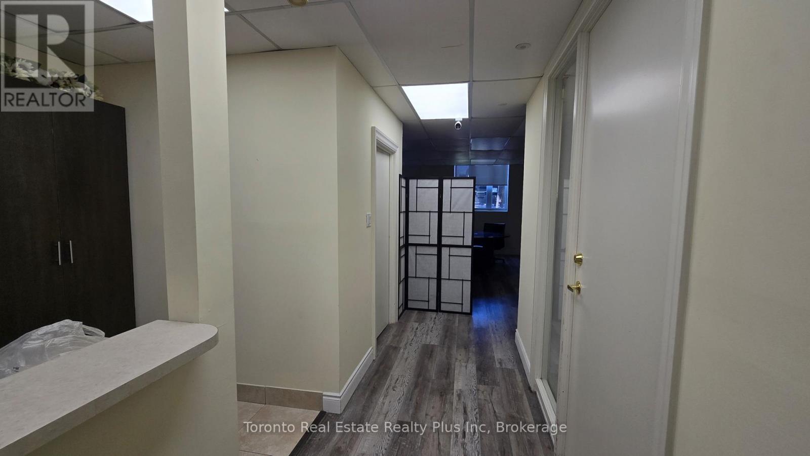 #100 - 53 VILLAGE CENTRE PLACE, Mississauga (City Centre), Ontario, L4Z1V9 — Photo 11