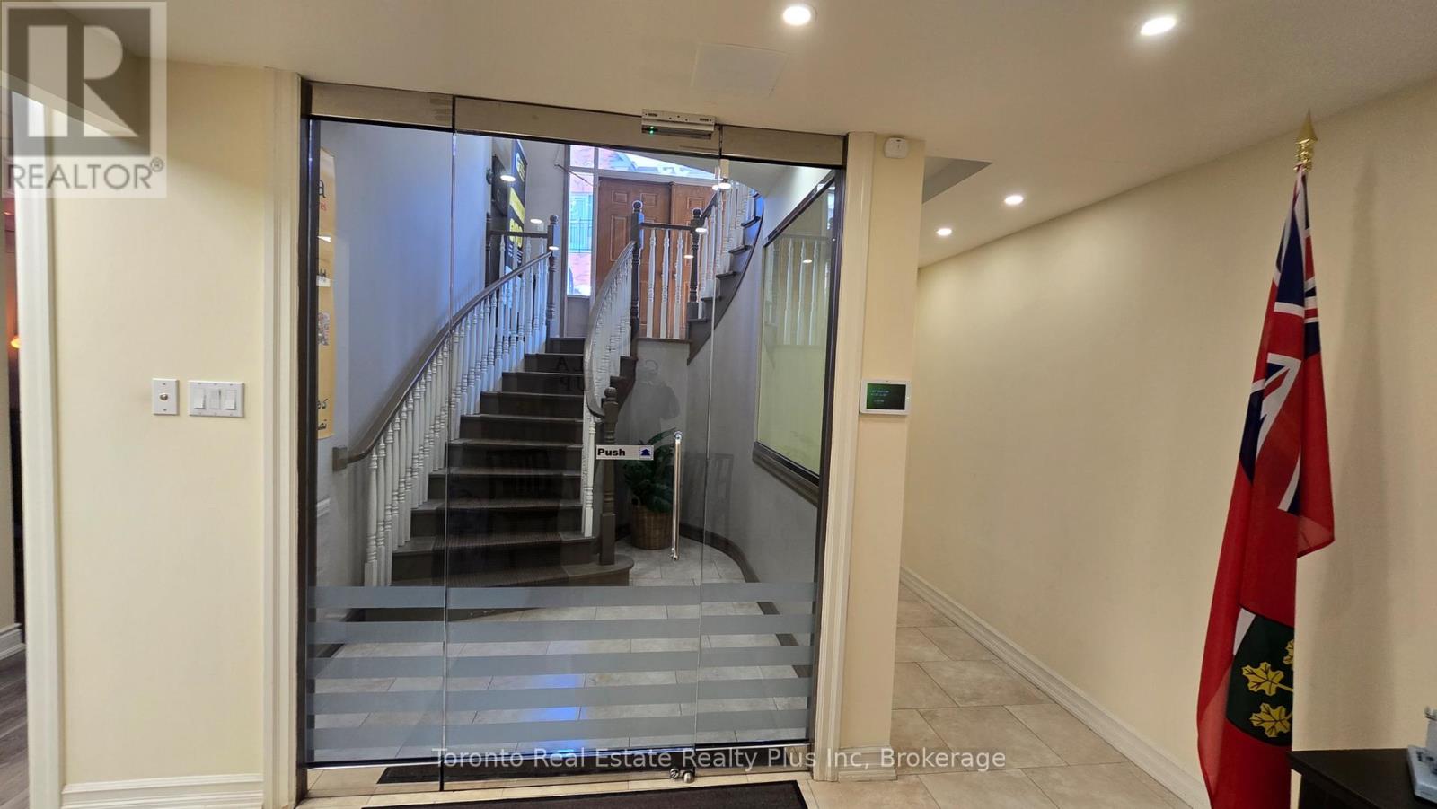 #100 - 53 VILLAGE CENTRE PLACE, Mississauga (City Centre), Ontario, L4Z1V9 — Photo 6