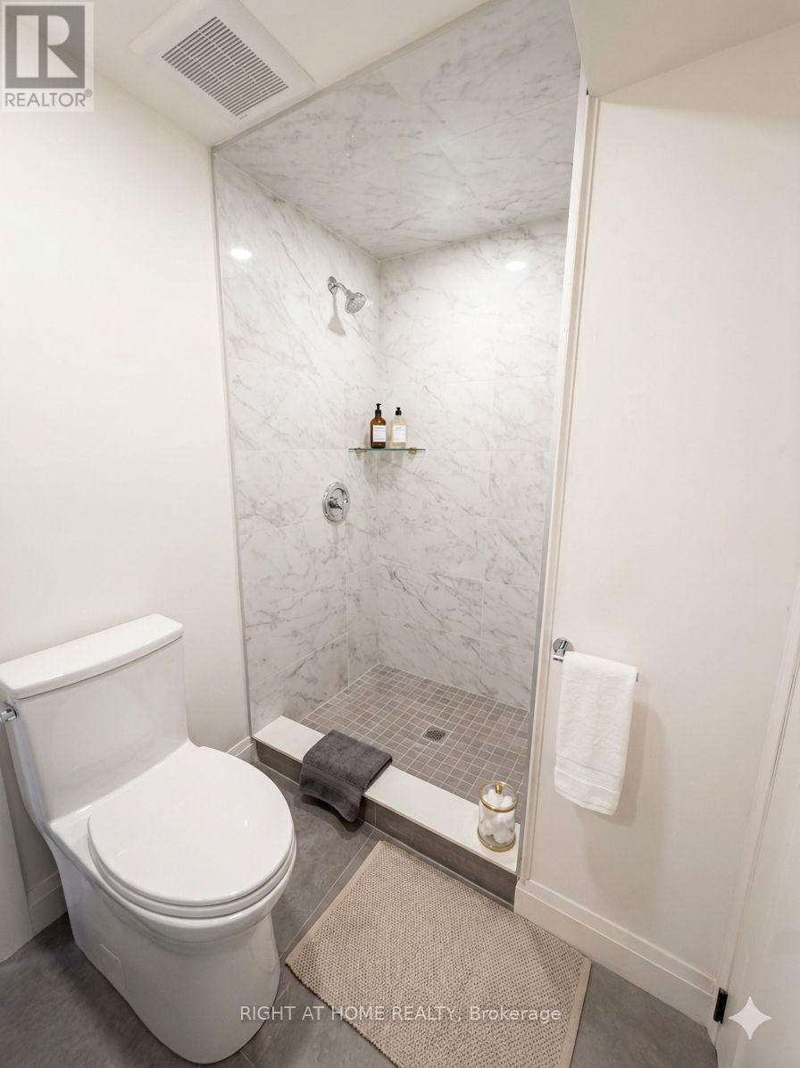 1B - 15 ARROWSMITH AVENUE, Toronto (Brookhaven-Amesbury), Ontario, M6M2W8 — Photo 16