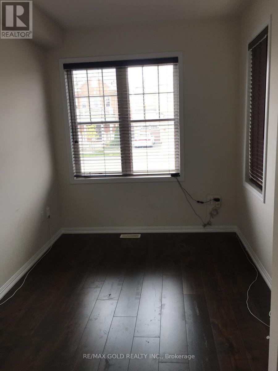 94 ROBERT PARKINSON DRIVE, Brampton (Northwest Brampton), Ontario, L7A0Z3 — Photo 4