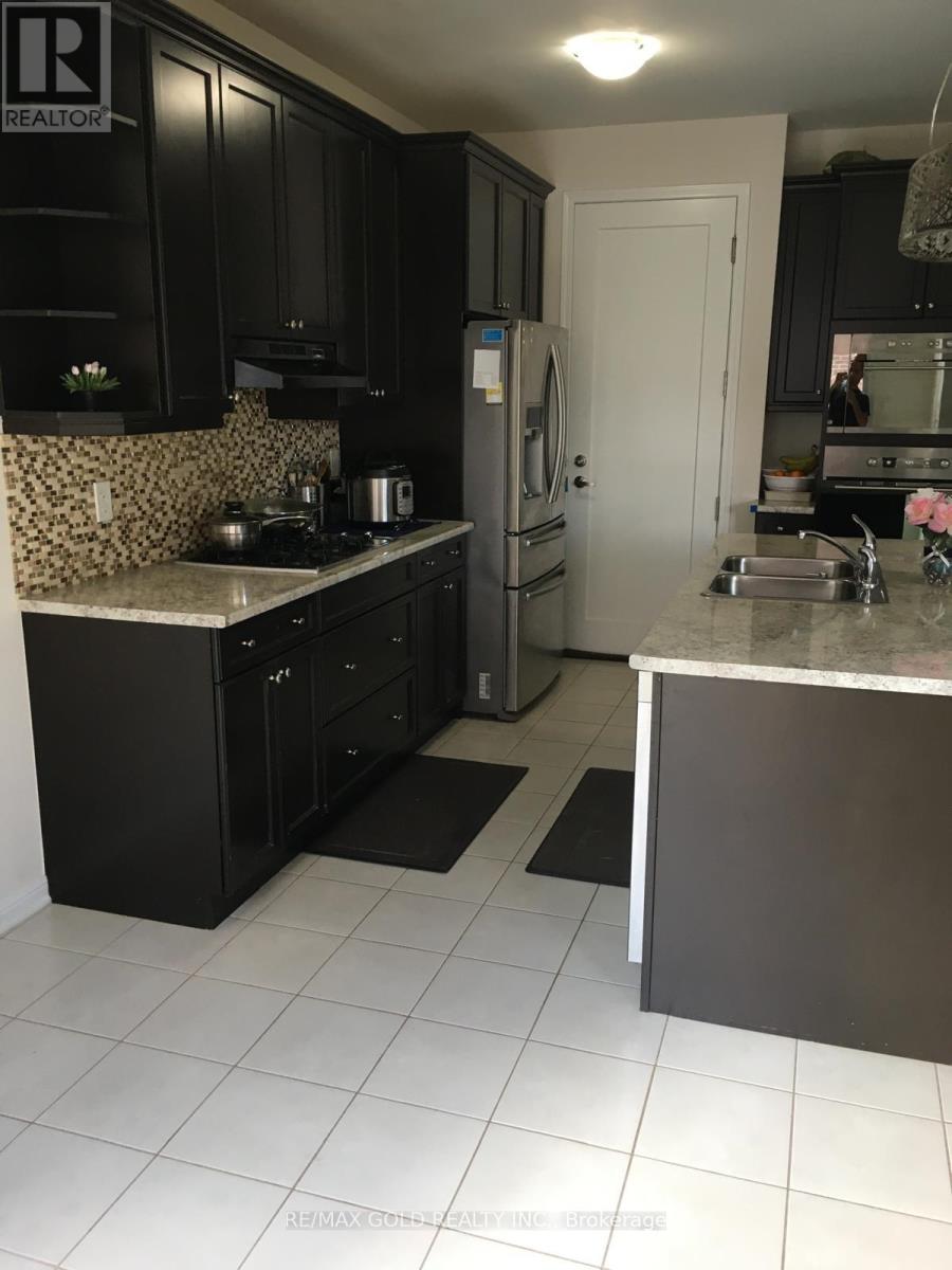 94 ROBERT PARKINSON DRIVE, Brampton (Northwest Brampton), Ontario, L7A0Z3 — Photo 7