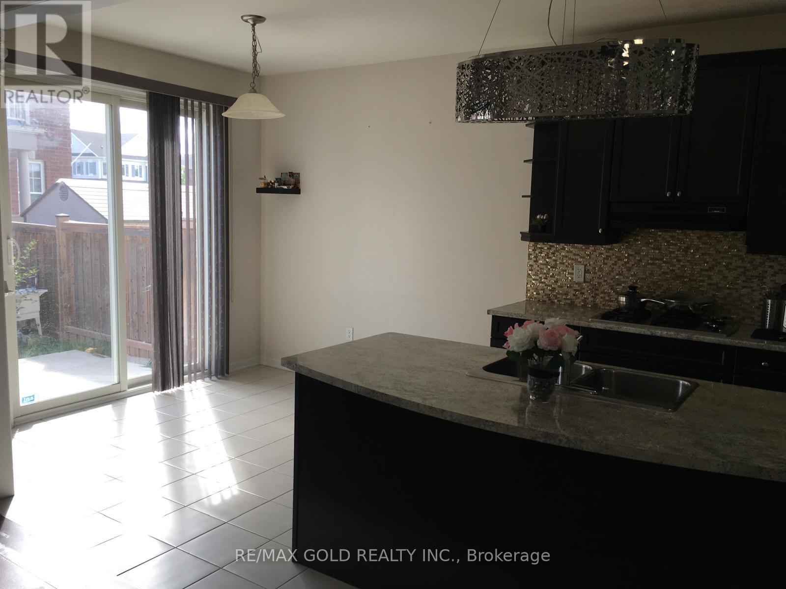 94 ROBERT PARKINSON DRIVE, Brampton (Northwest Brampton), Ontario, L7A0Z3 — Photo 9