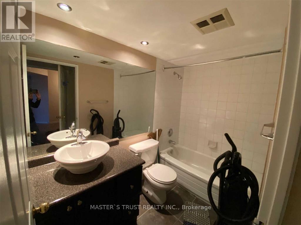 507 - 4460 TUCANA COURT, Mississauga (Hurontario), Ontario, L5R3K9 — Photo 8