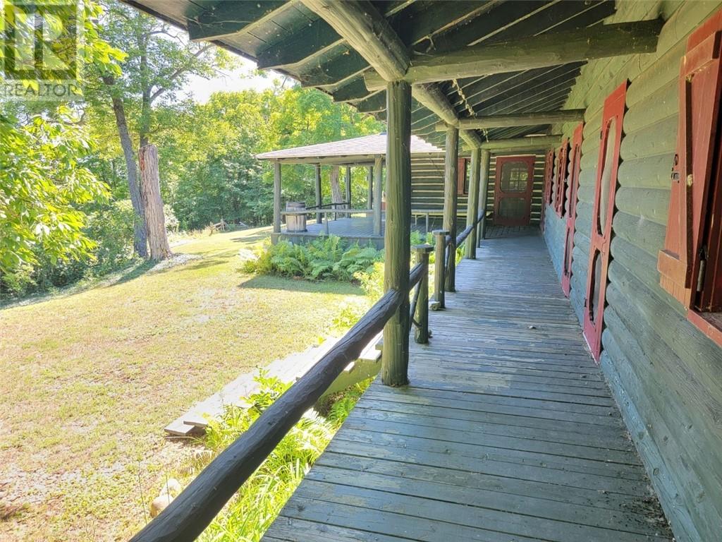 462 Maple Point Rd, Kagawong, Ontario, P0P1J0 — Photo 18