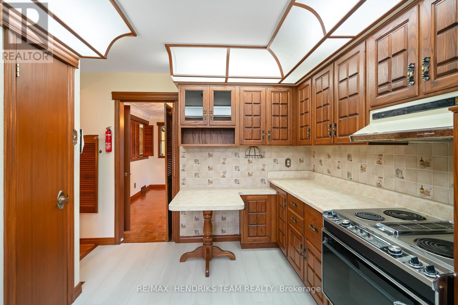 85 WESTGATE PARK DRIVE, St. Catharines (Lakeshore), Ontario, L2N5X1 — Photo 10