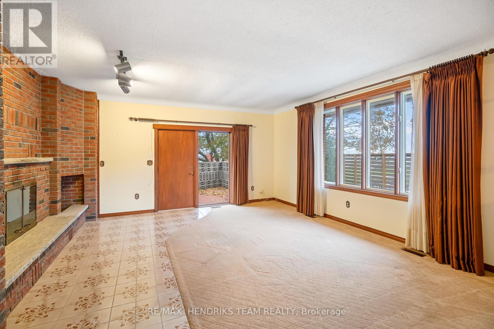 85 WESTGATE PARK DRIVE, St. Catharines (Lakeshore), Ontario, L2N5X1 — Photo 12