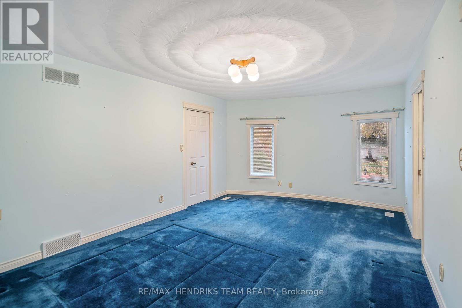 85 WESTGATE PARK DRIVE, St. Catharines (Lakeshore), Ontario, L2N5X1 — Photo 16