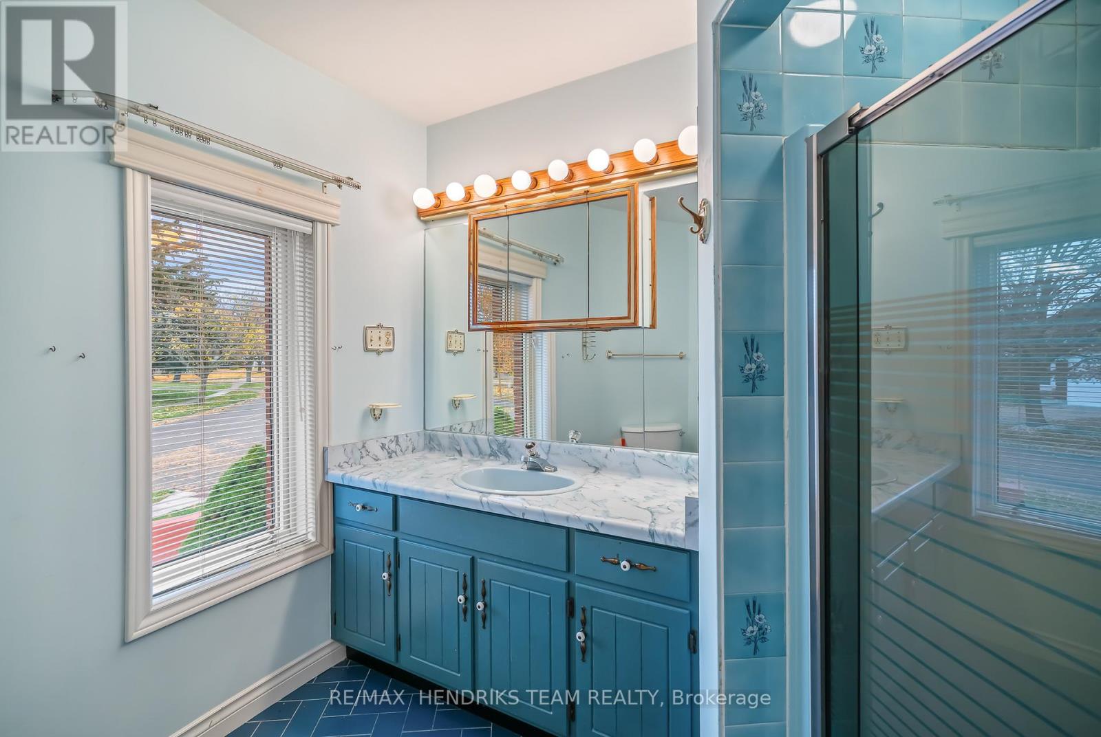 85 WESTGATE PARK DRIVE, St. Catharines (Lakeshore), Ontario, L2N5X1 — Photo 18