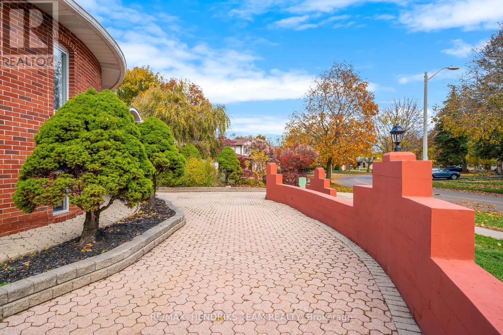 85 WESTGATE PARK DRIVE, St. Catharines (Lakeshore), Ontario, L2N5X1 — Photo 4