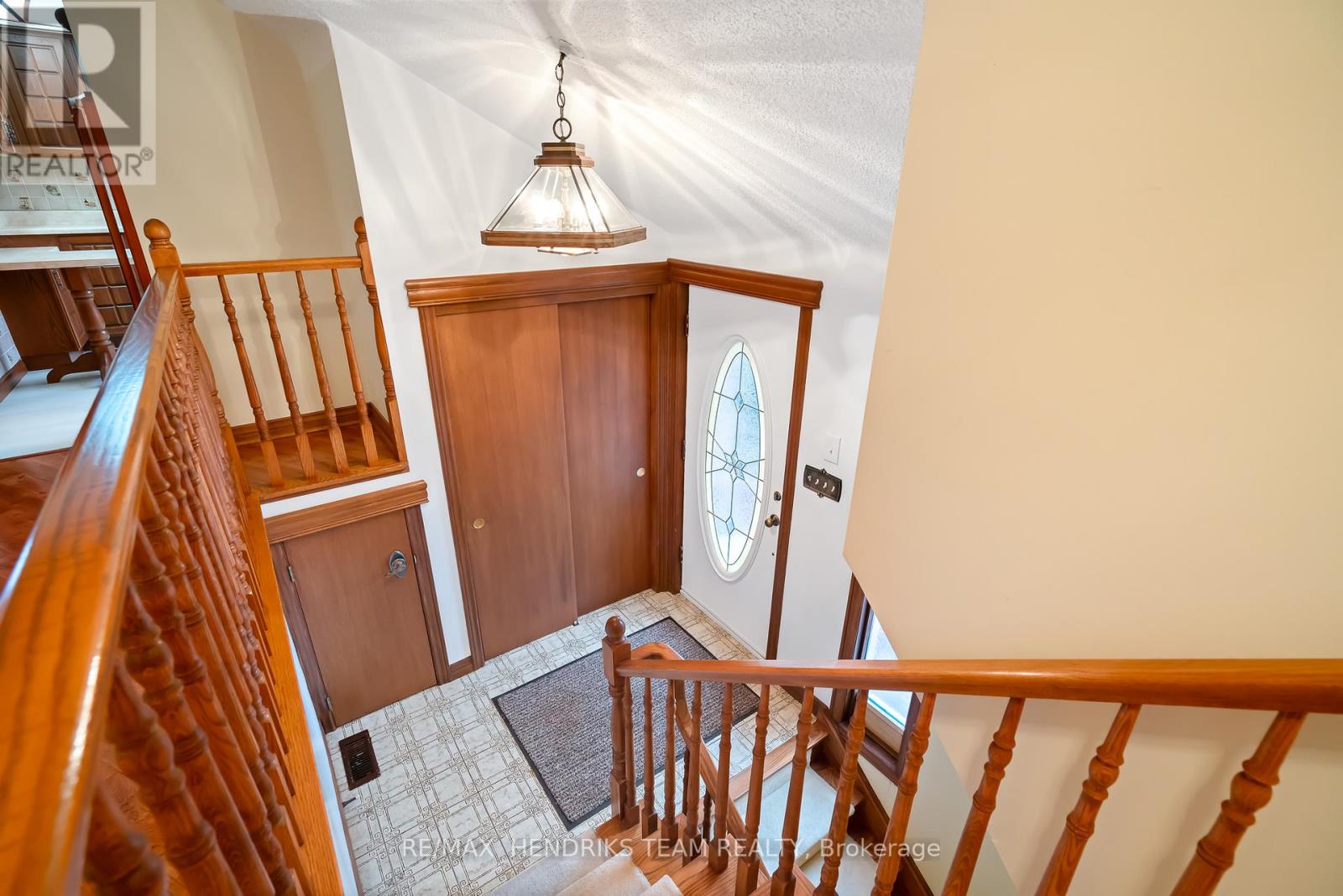 85 WESTGATE PARK DRIVE, St. Catharines (Lakeshore), Ontario, L2N5X1 — Photo 7