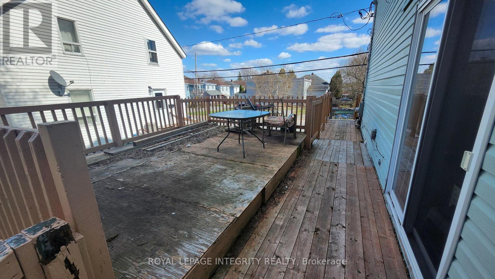 208 PRINCE ALBERT STREET, Cornwall, Ontario, K6H1J7 — Photo 7