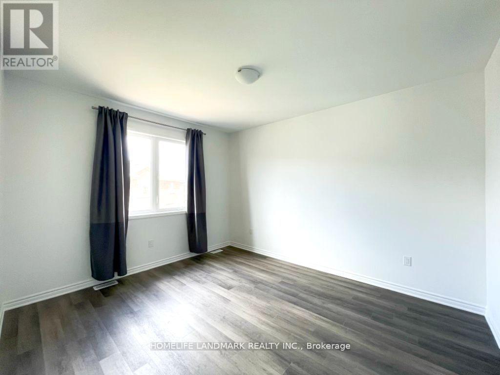 1896 THAMES CIRCLE, Milton (BW Bowes), Ontario, L9E1Y9 — Photo 4