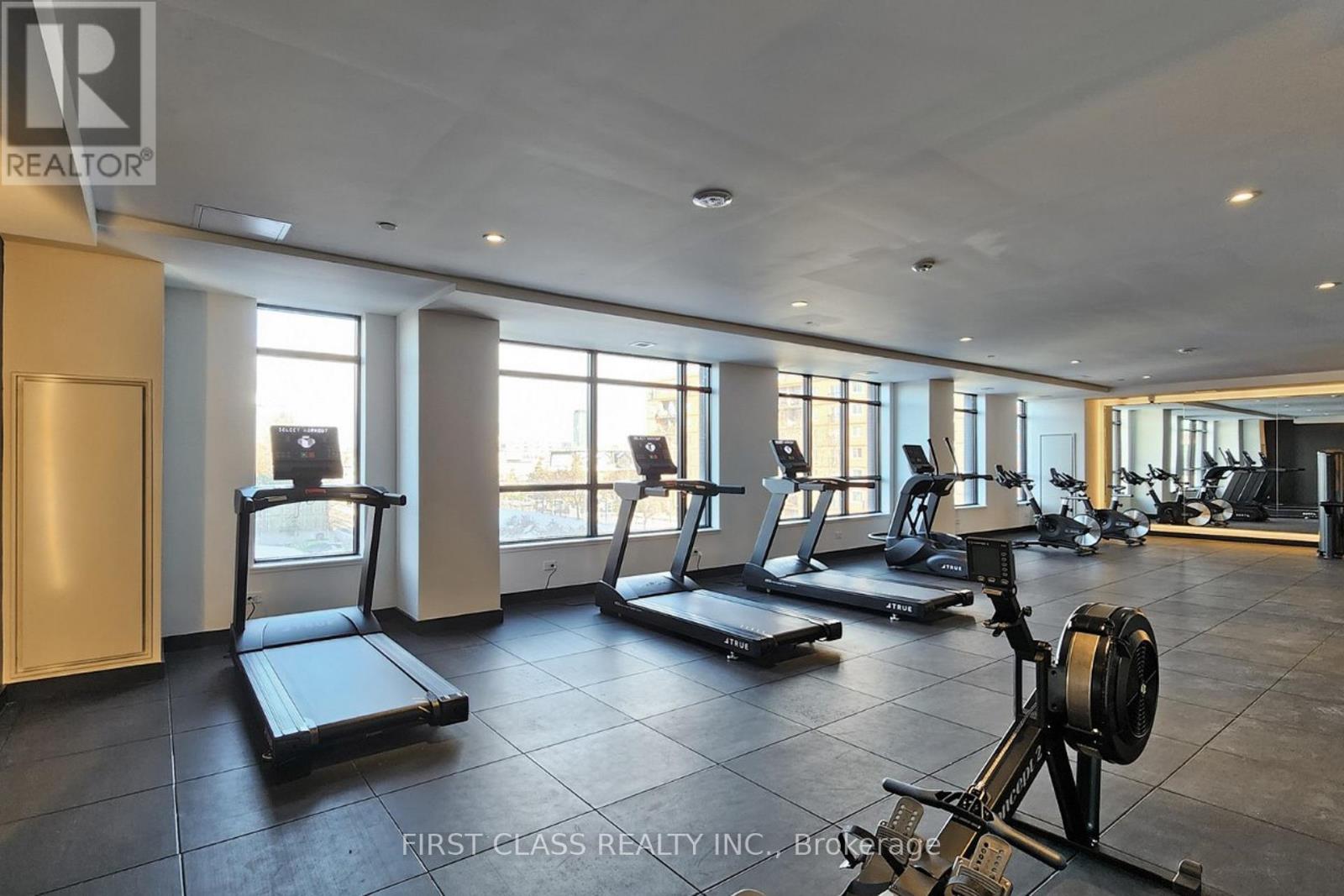 1604 - 181 STERLING ROAD, Toronto (Dufferin Grove), Ontario, M6R2B2 — Photo 27