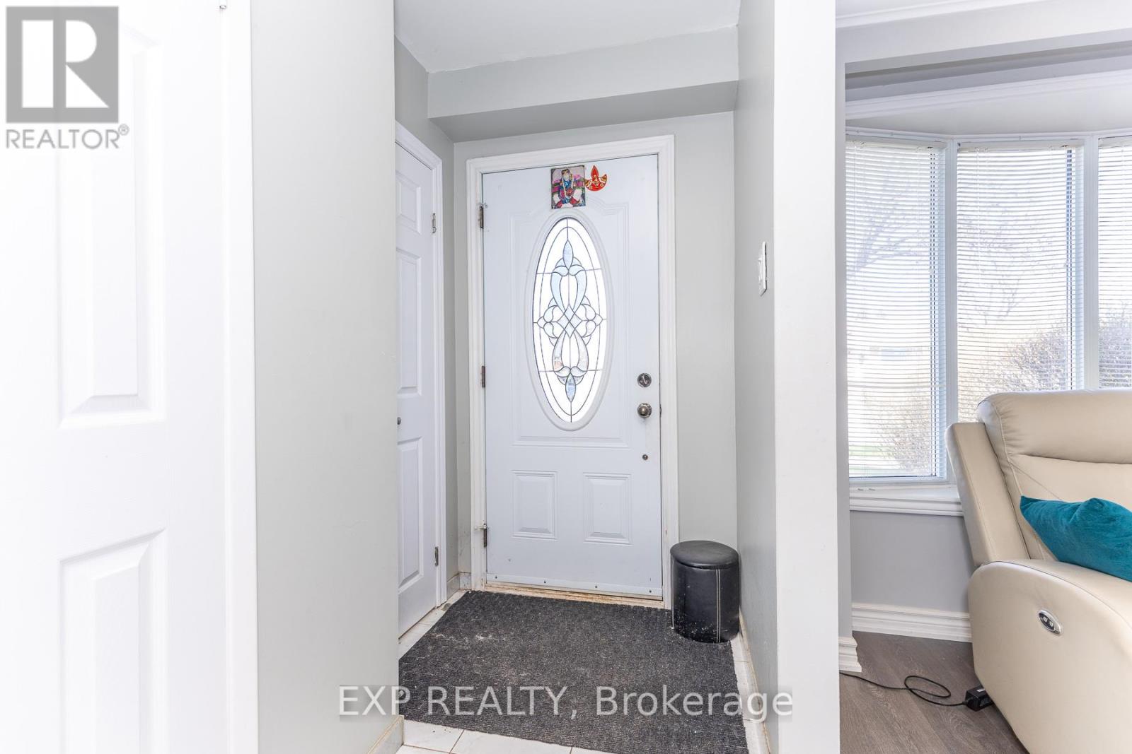 3270 KLAIMAN DRIVE, Mississauga (Applewood), Ontario, L4Y3C8 — Photo 6