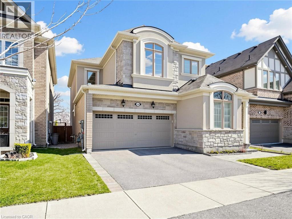 1229 SWEETFERN Crescent, Milton, Ontario, L9E1L9 — Photo 2