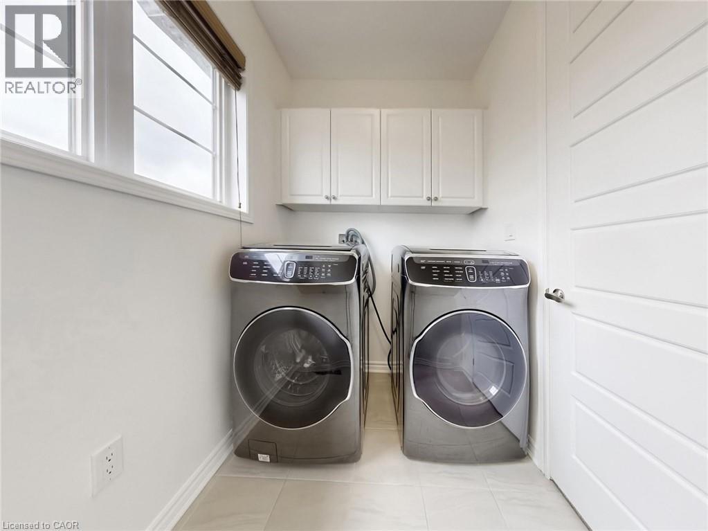 1229 SWEETFERN Crescent, Milton, Ontario, L9E1L9 — Photo 35