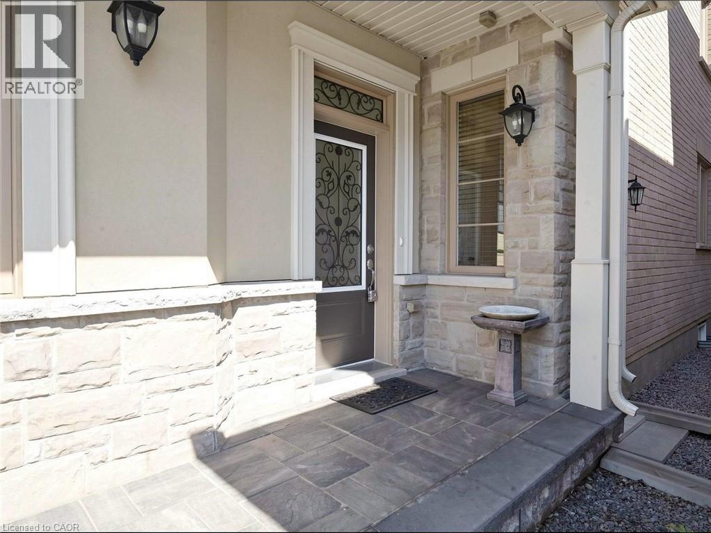 1229 SWEETFERN Crescent, Milton, Ontario, L9E1L9 — Photo 4