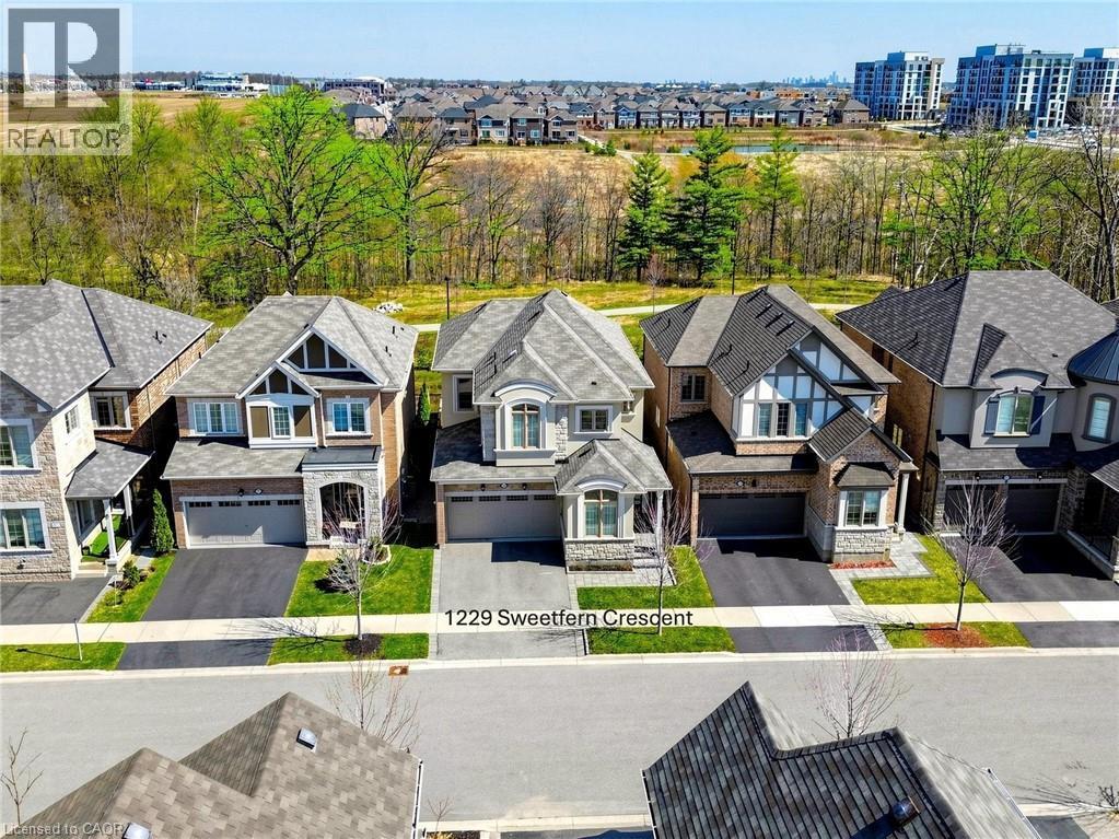 1229 SWEETFERN Crescent, Milton, Ontario, L9E1L9 — Photo 45