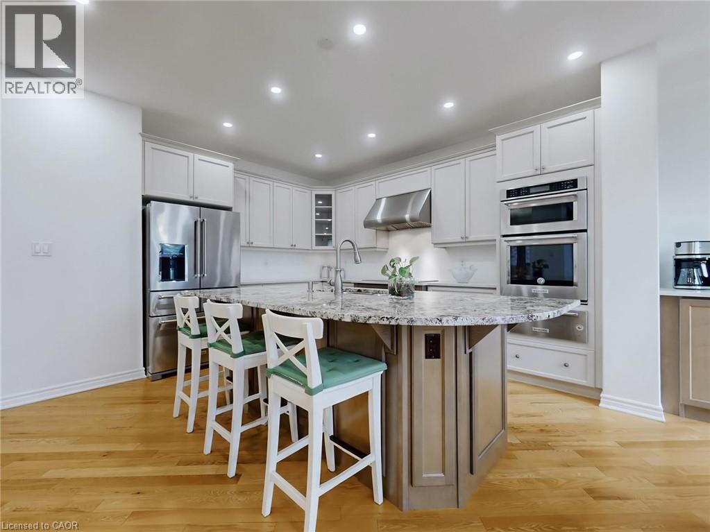 1229 SWEETFERN Crescent, Milton, Ontario, L9E1L9 — Photo 9