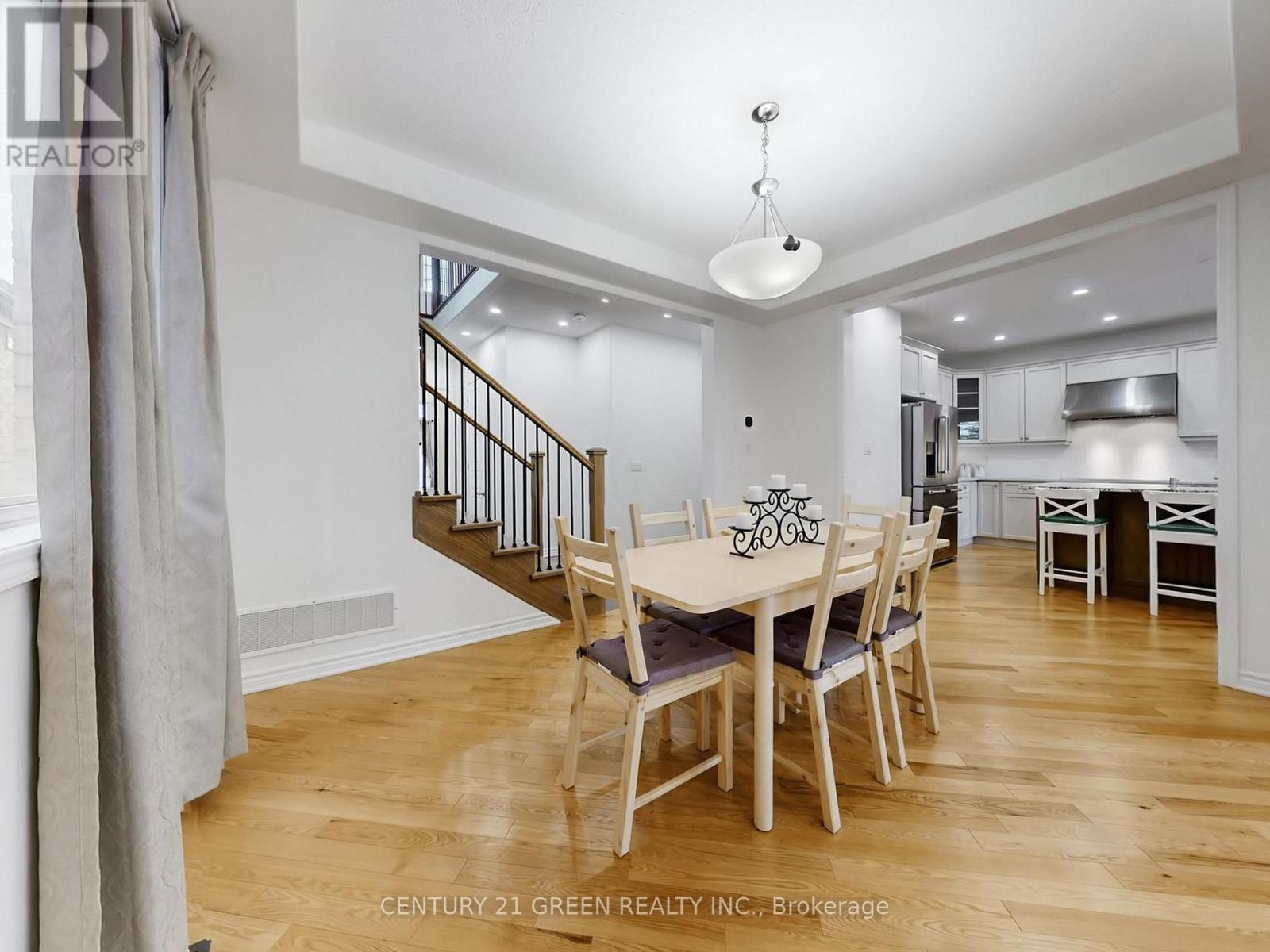 1229 SWEETFERN CRESCENT, Milton (CB Cobban), Ontario, L9E1L9 — Photo 8