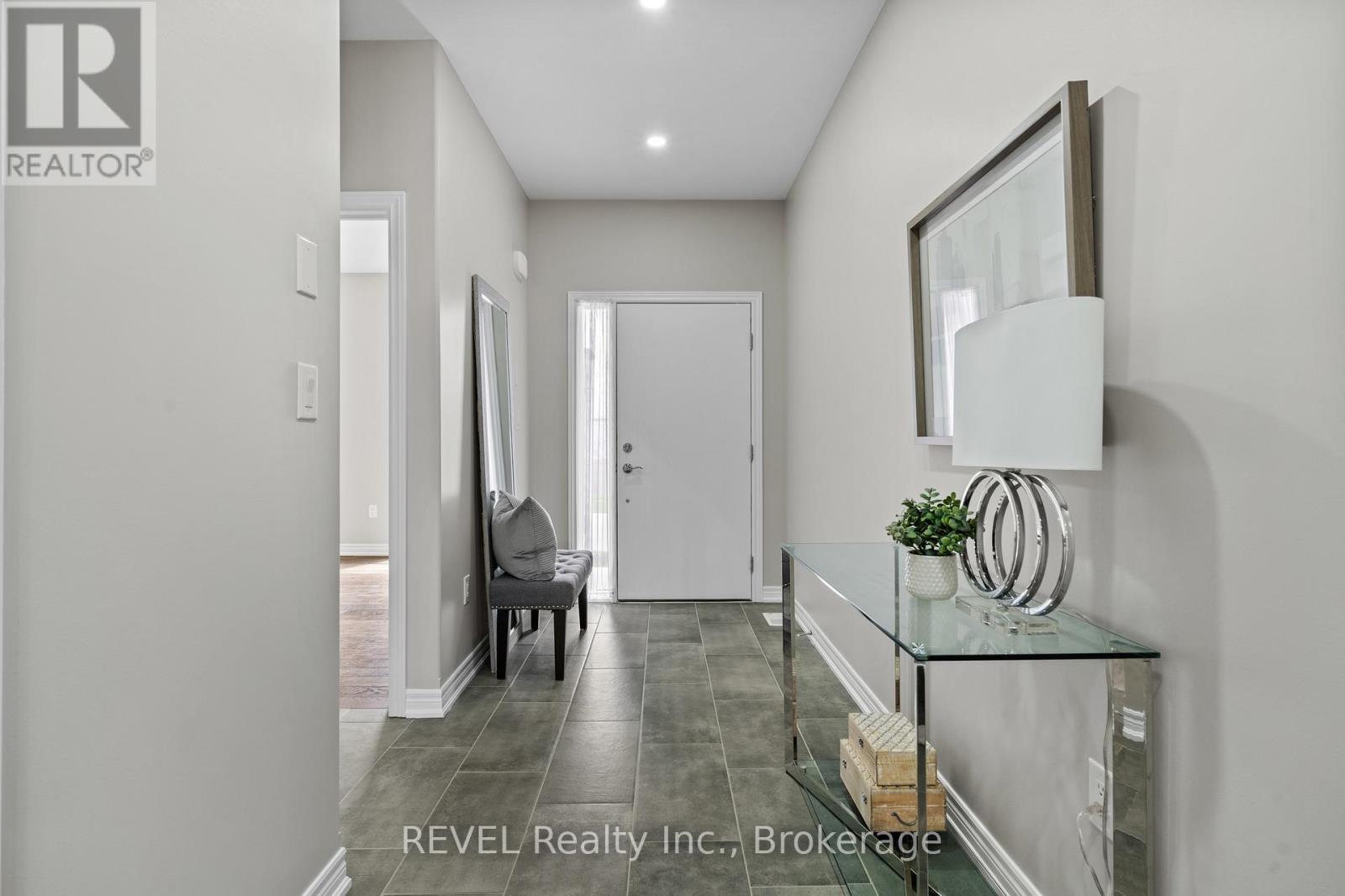 7 - 7138 PARSA STREET E, Niagara Falls (Brown), Ontario, L2H3W1 — Photo 4