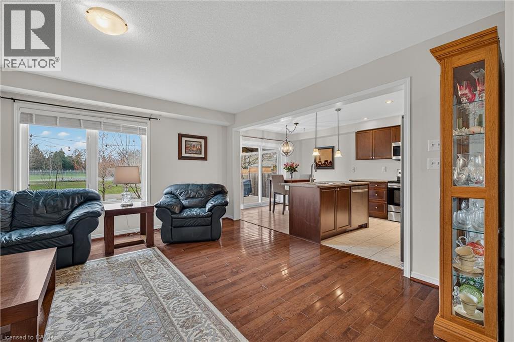 18 STARLIGHT Avenue, Woolwich, Ontario, N0B1M0 — Photo 6