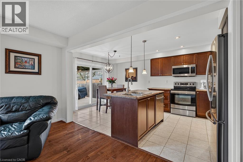 18 STARLIGHT Avenue, Woolwich, Ontario, N0B1M0 — Photo 9