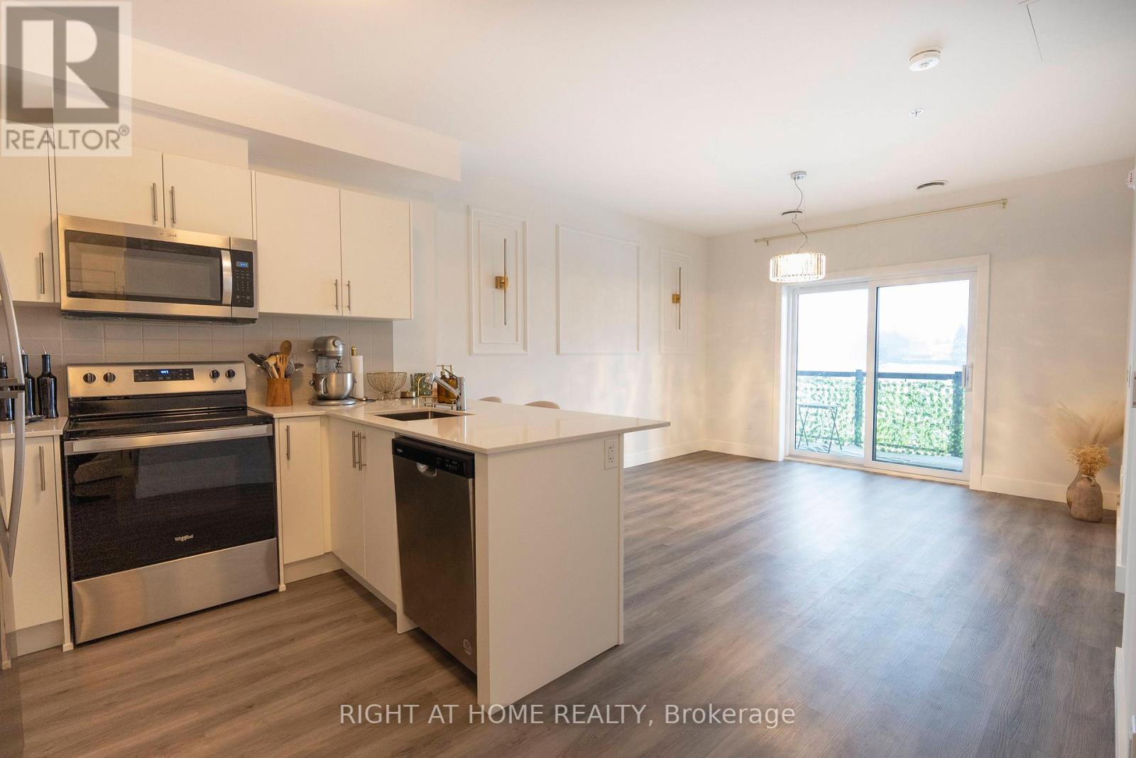 302 - 1000 LACKNER PLACE PLACE E, Kitchener, Ontario, N2A0L9 — Photo 3